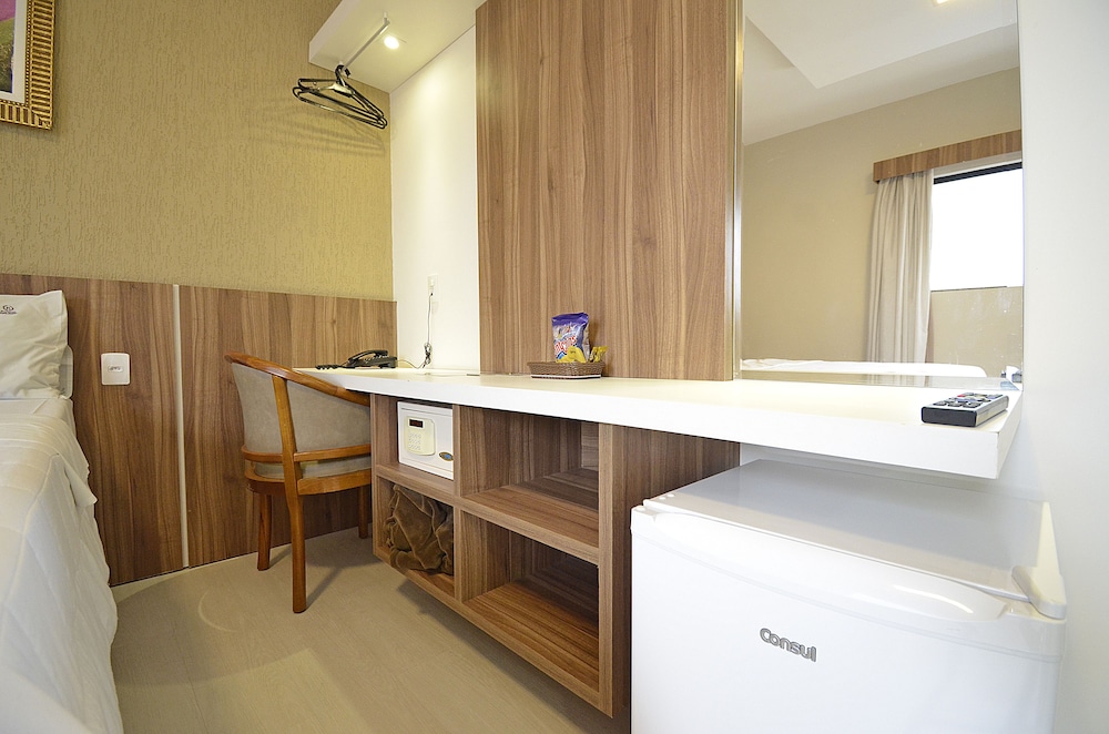 BUSINESS PARK HOTEL 39/69