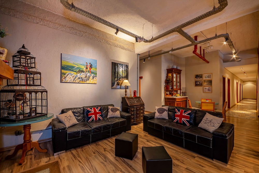 Hostel Britânico 37/50