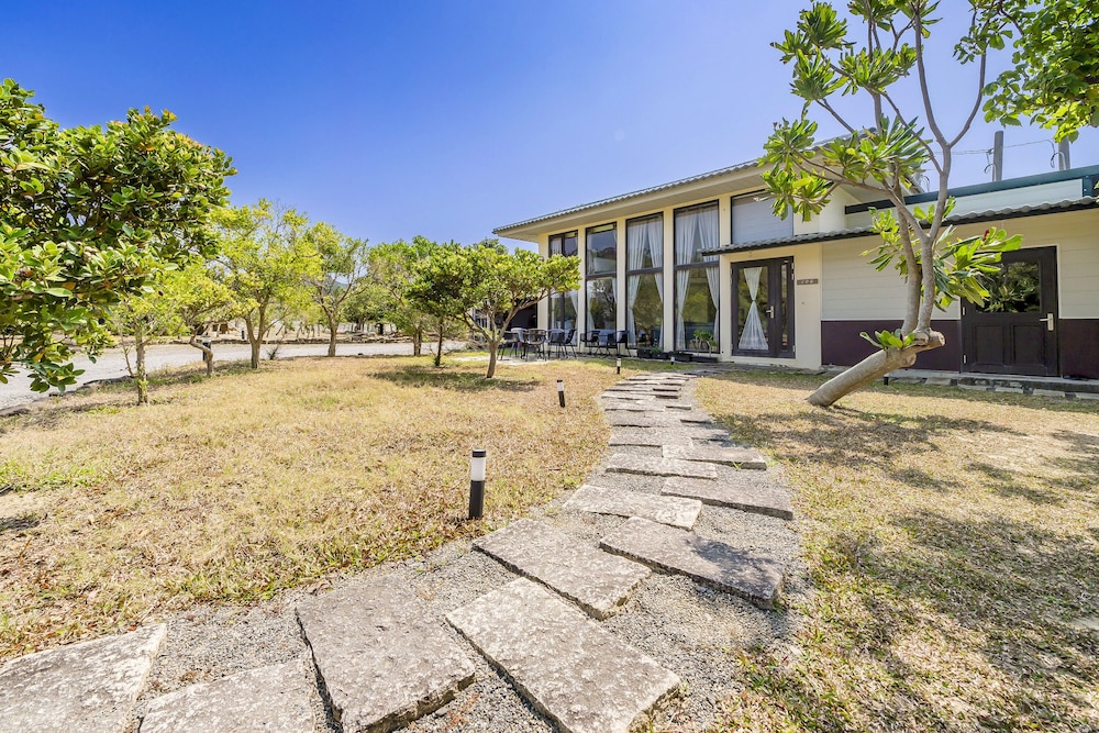 Southern Sun Hostel North 44/50