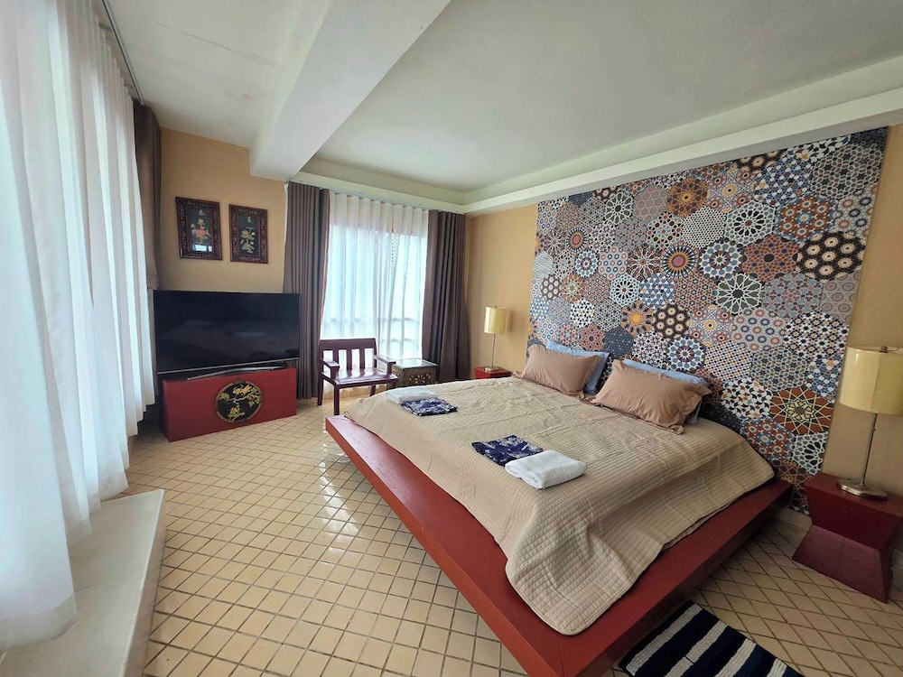 Blu Cabin Ari Stylish Gay Poshtel 27/73