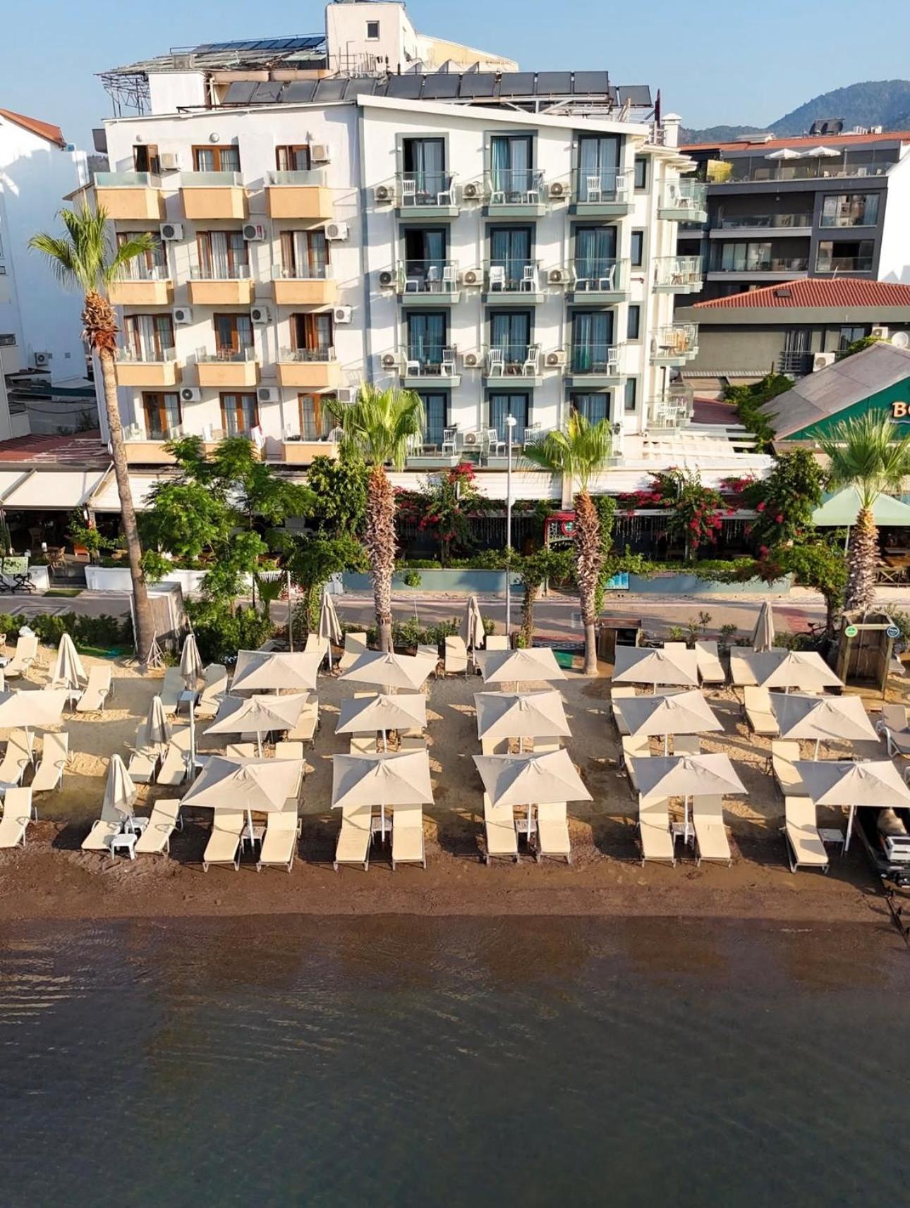 The New George & Dragon Beach Hotel 7/50