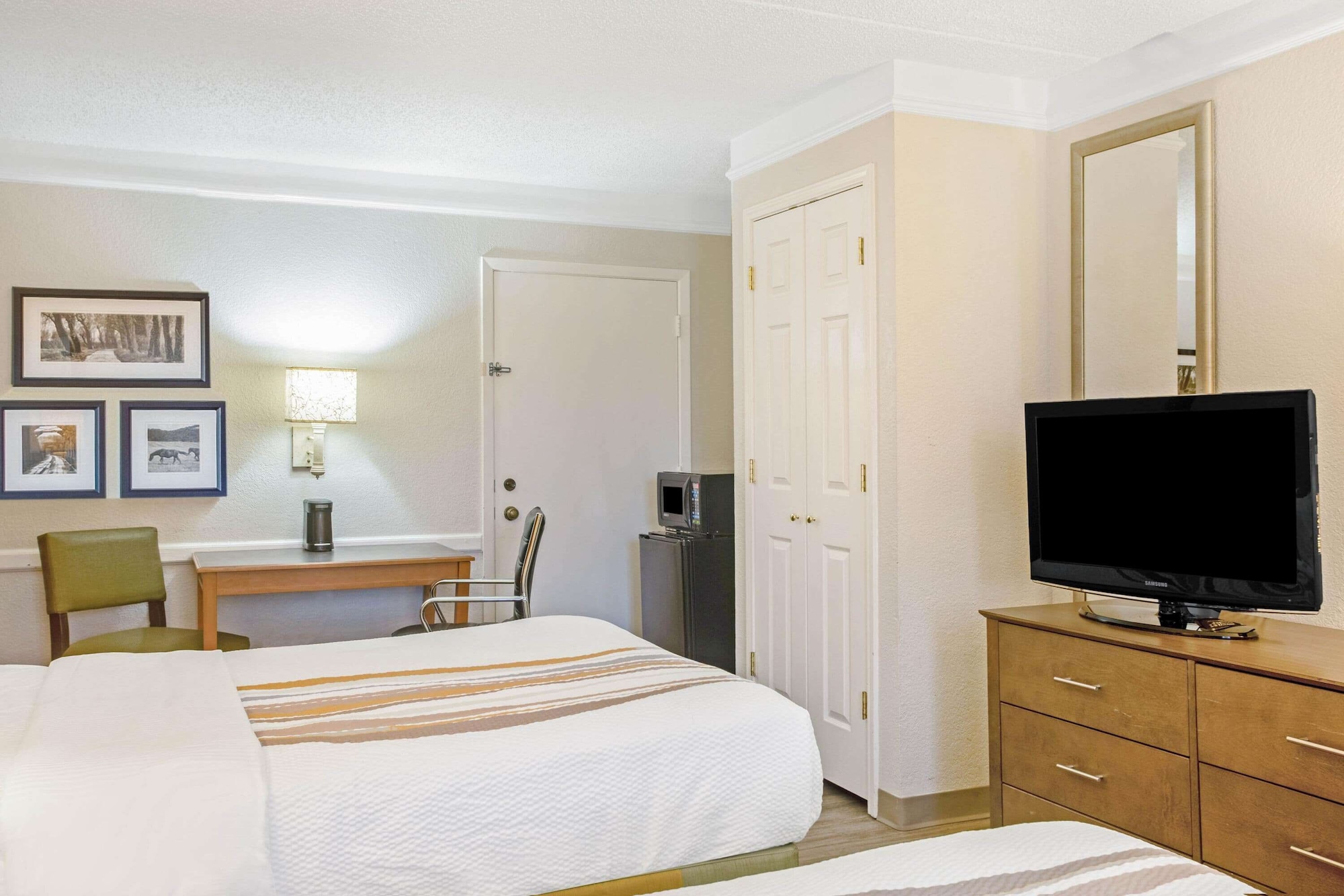 غرفة بسريرين مزدوجين، La Quinta Inn Victoria 3/5