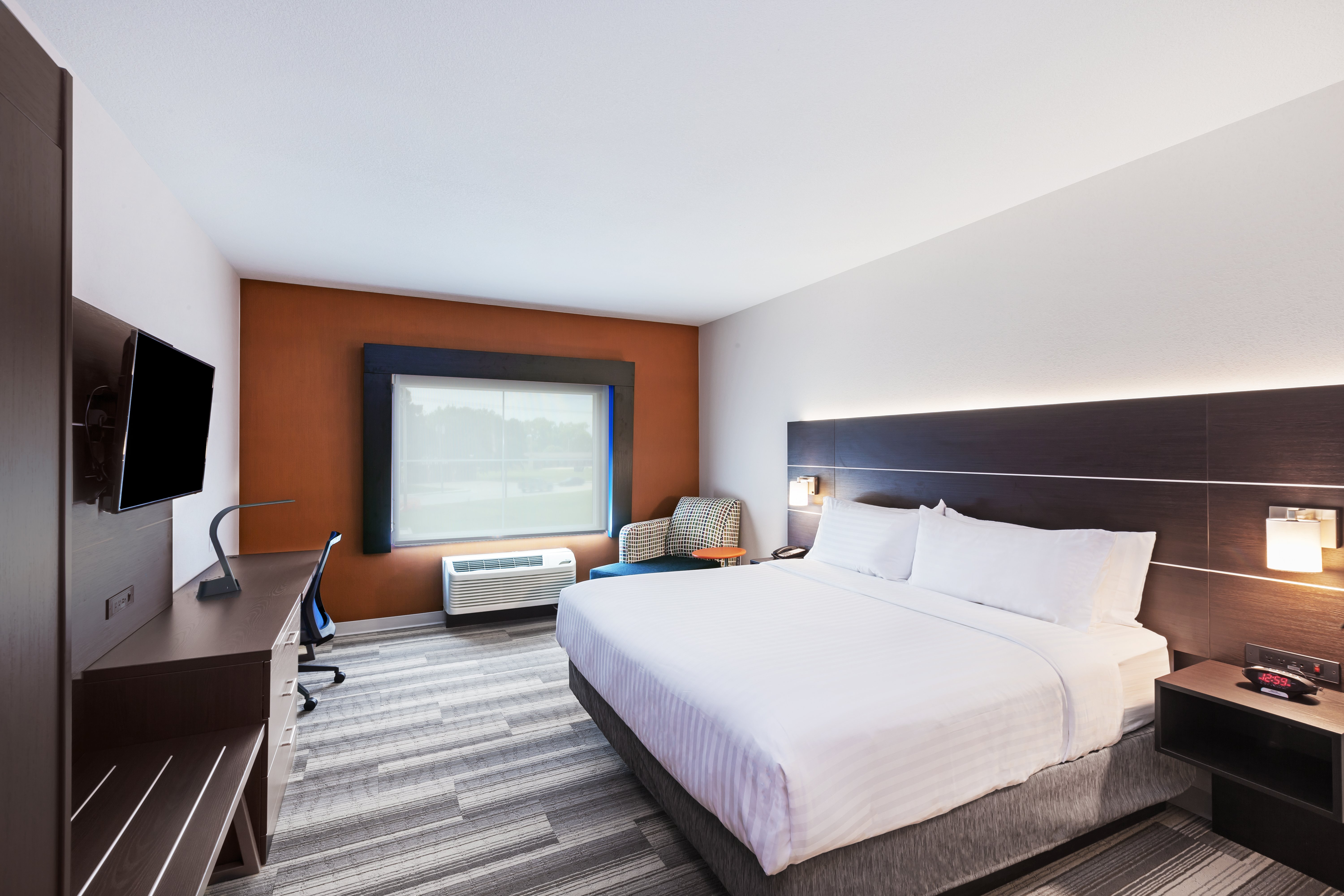 Leisure, King Bed