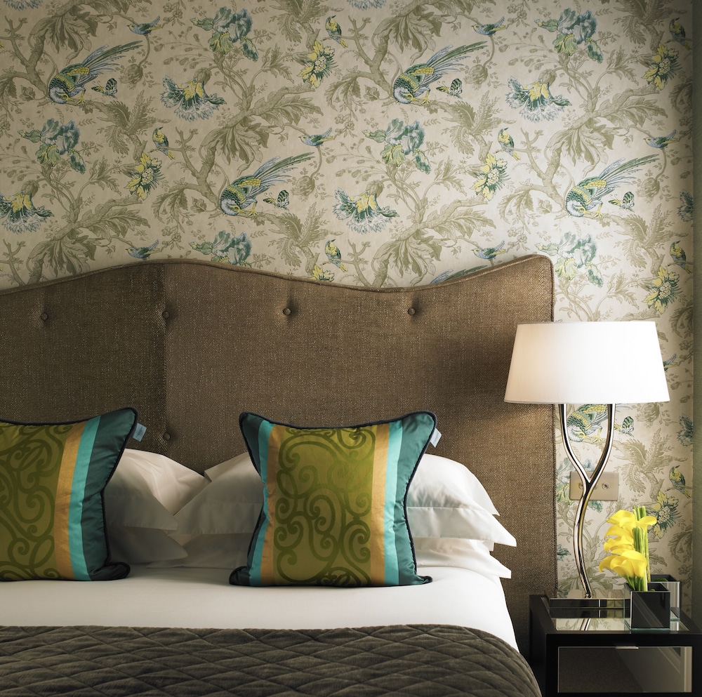 Flemings Hotel Mayfair 27/80