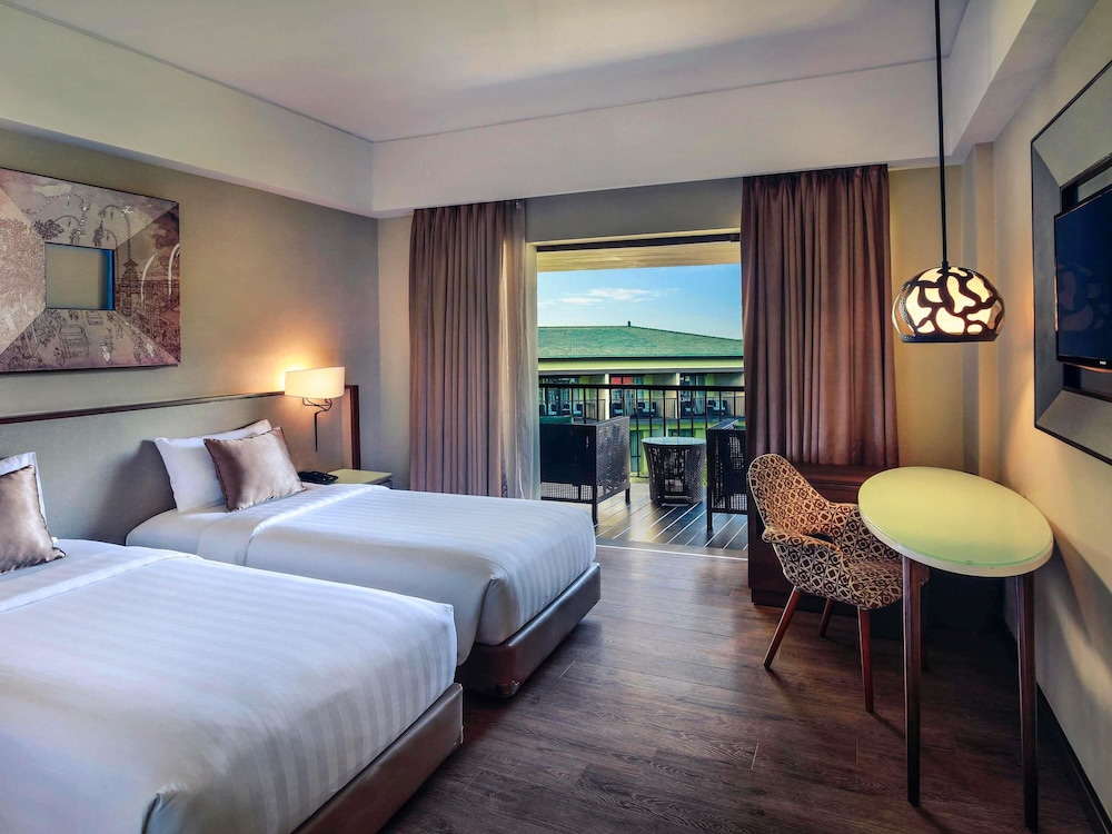 DELUXE, TWIN BEDS, BALCONY
