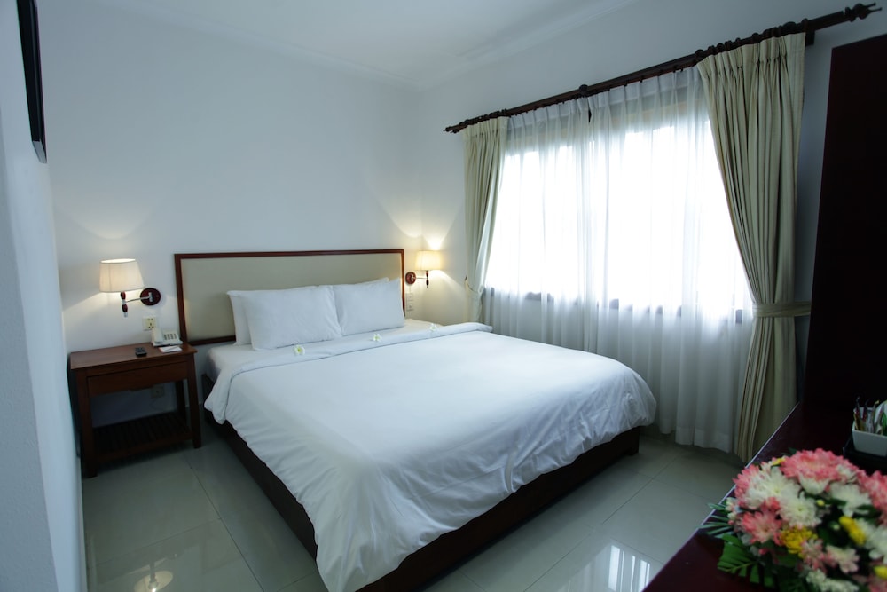 SOKHALAY ANGKOR INN 9/35