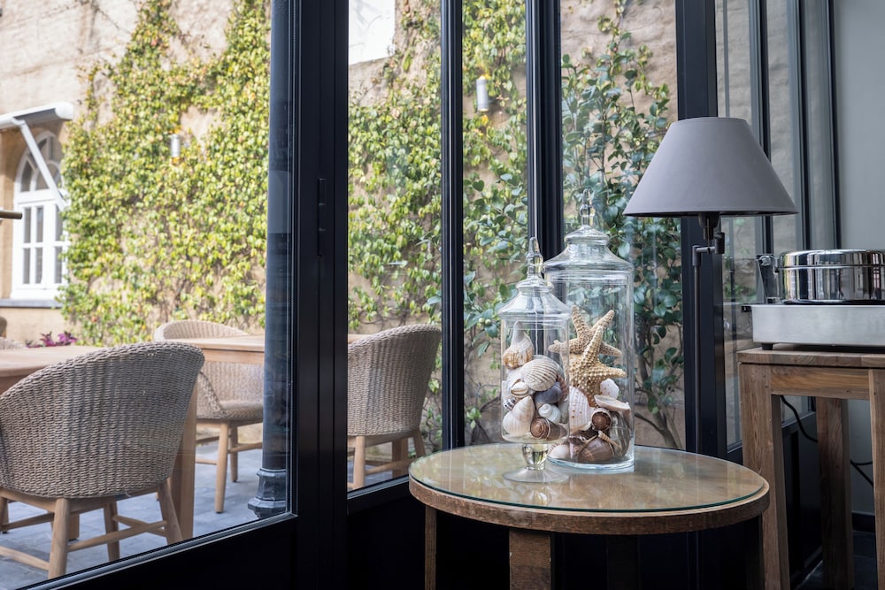 Ter Duinen Hotel 46/62