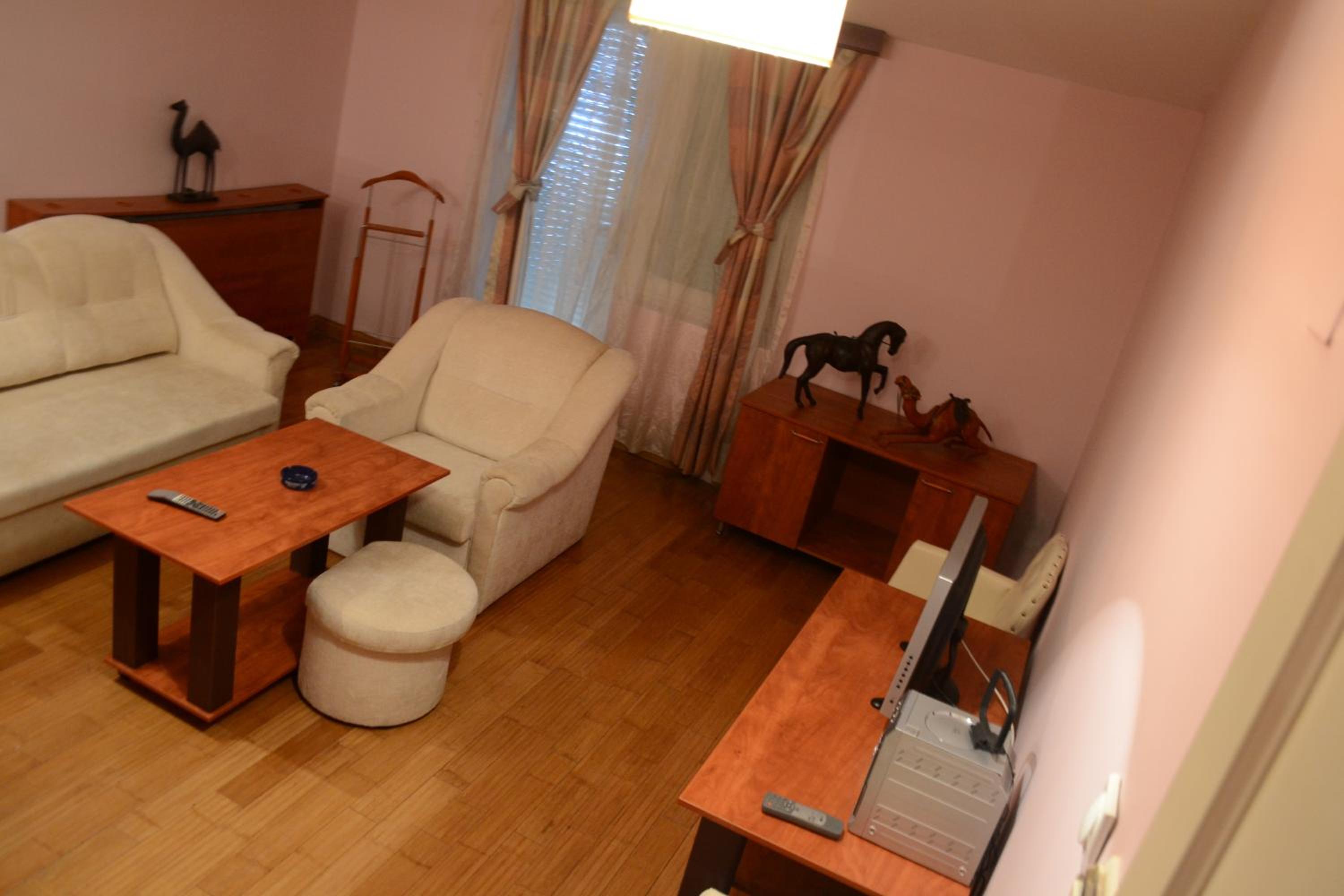 Hotel Tomce Sofka 37/48