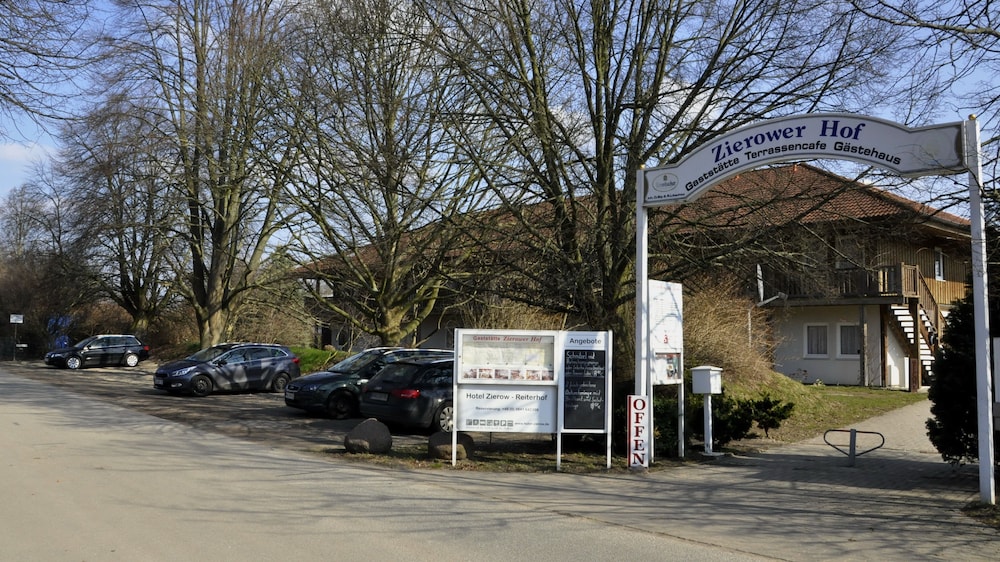 Hotel Zierow - Urlaub an der Ostsee 45/58