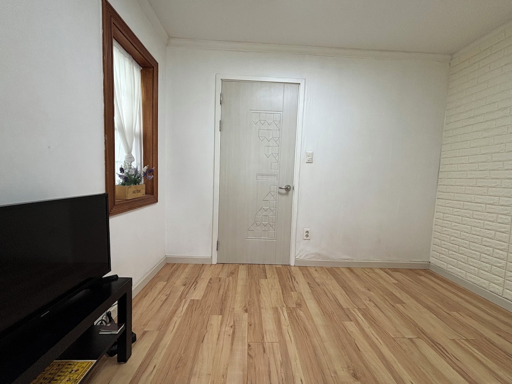 Paju Kamaksan Pension 11/50
