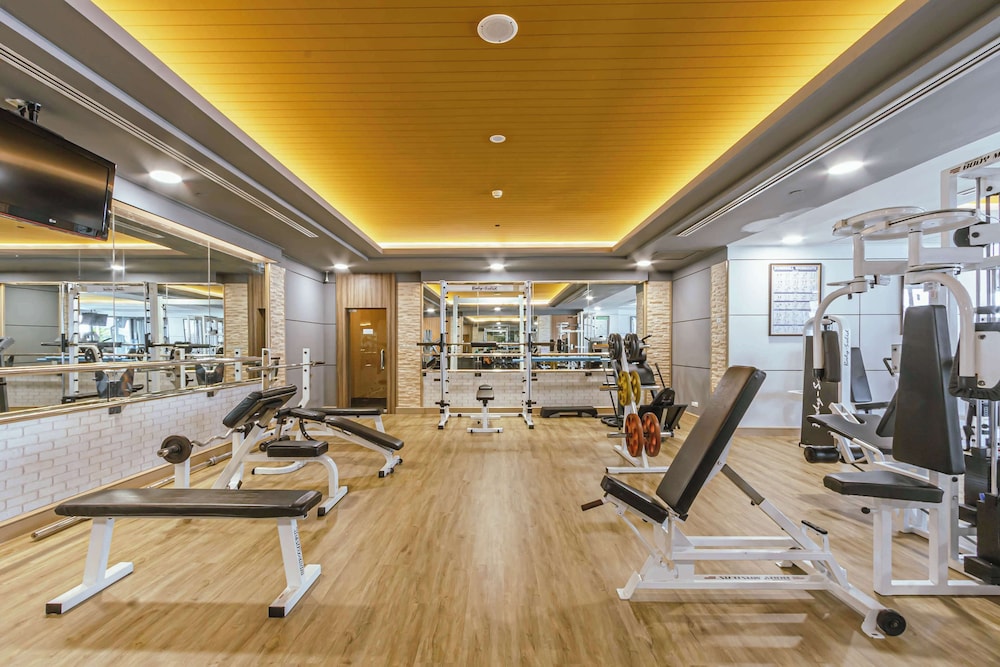 Golden Tulip Sovereign Hotel 28/50