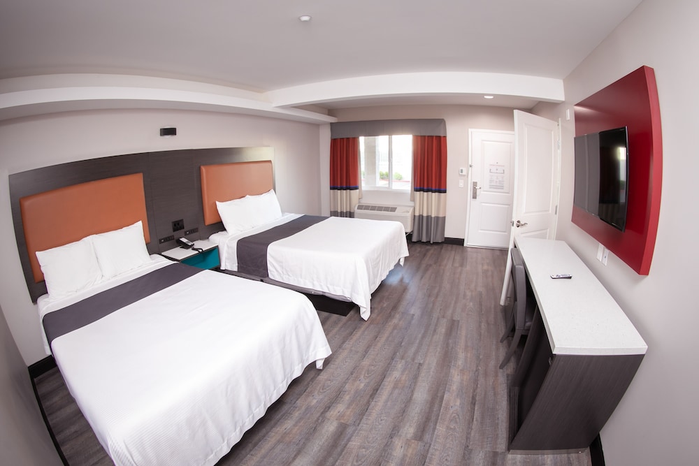 Rodeway Inn South Gate Los Angeles South 8/19
