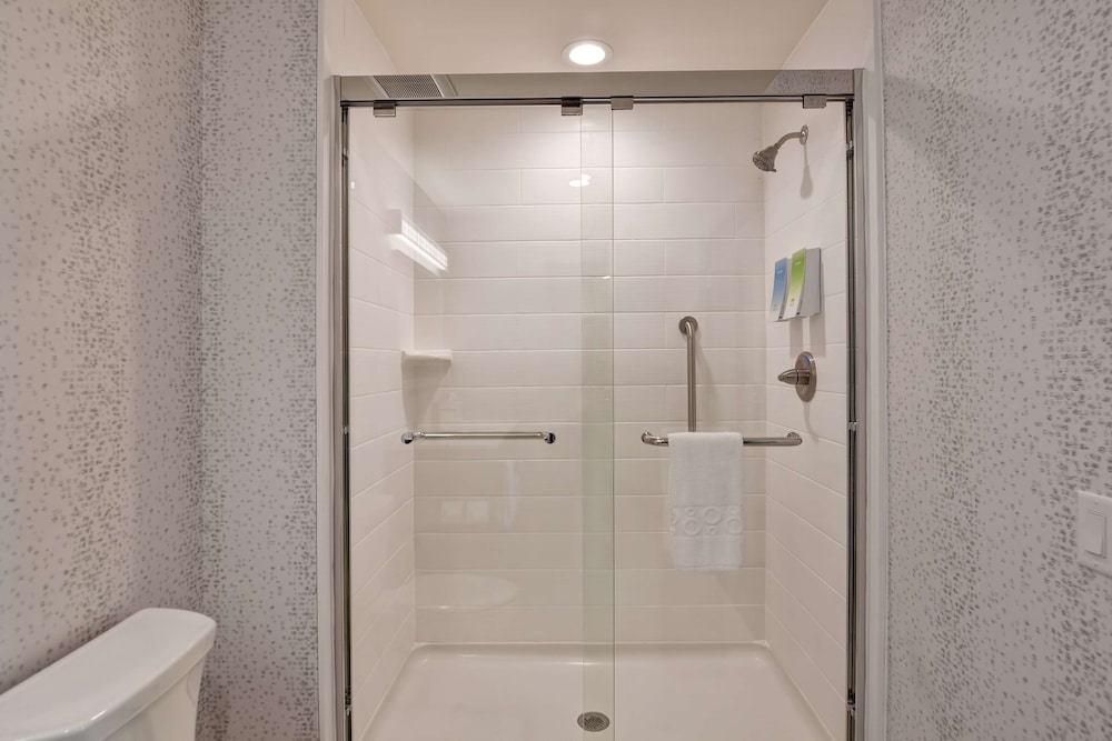 Home2 Suites By Hilton Hot Springs 18/60