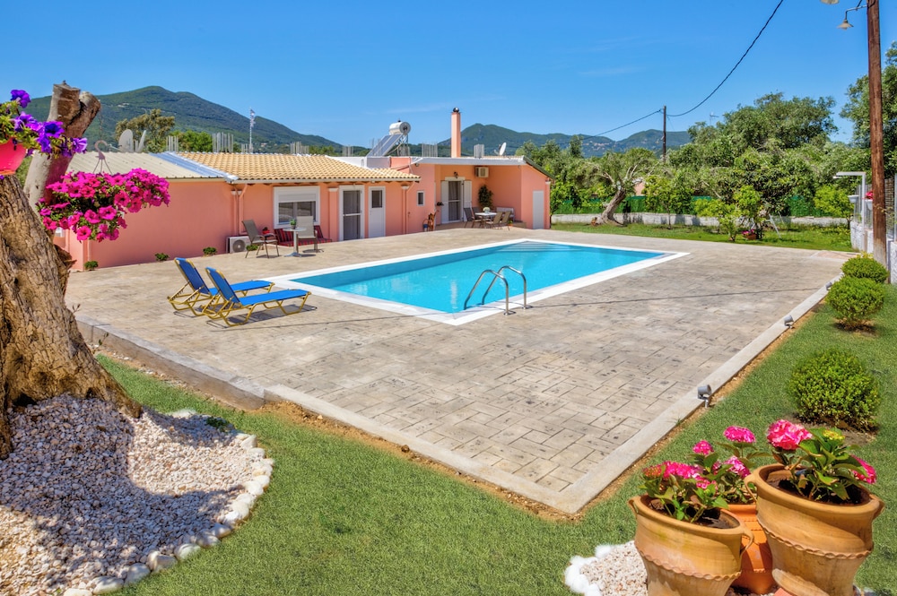 Villazia Exclusive Estate 20/27