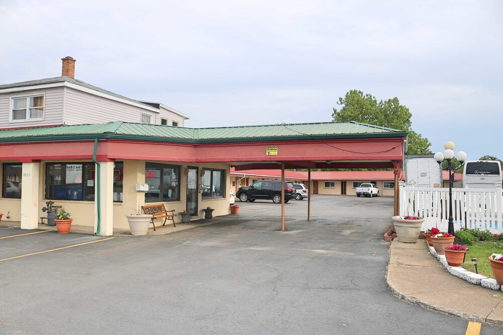 Budget Host Inn Niagara Falls 1/60