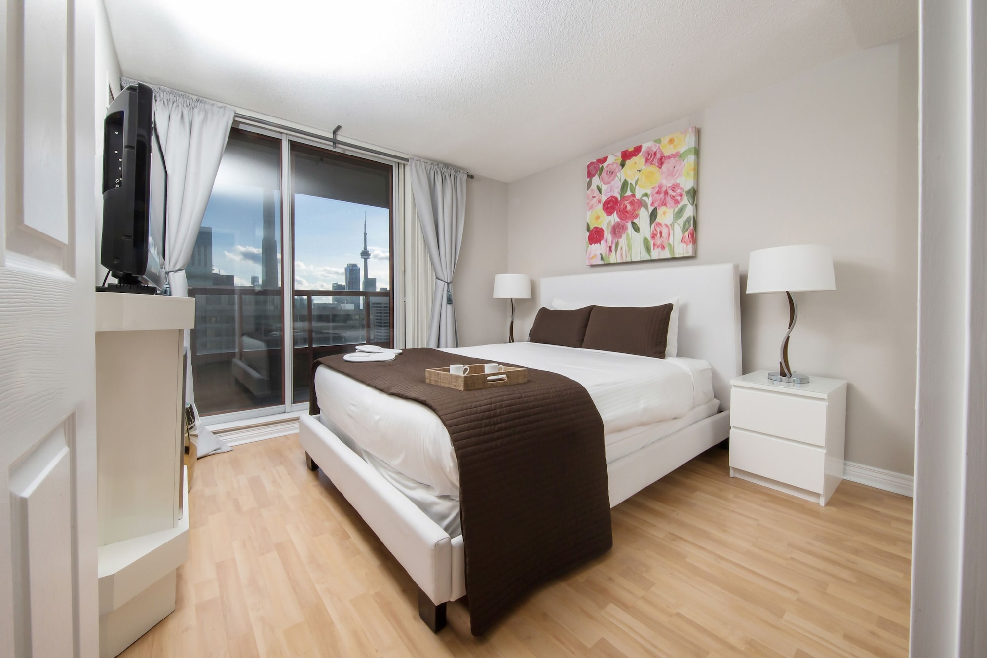 1 BEDROOM, SUPERIOR, SUITE, CITY VIEW, KITCHEN