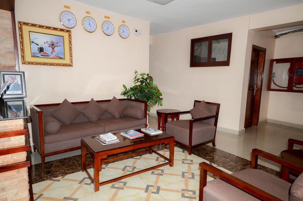 HILLSIDE PLAZA HOTEL 30/66