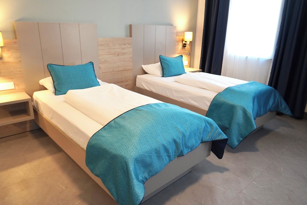 Hotel Atlas Halle 36/71