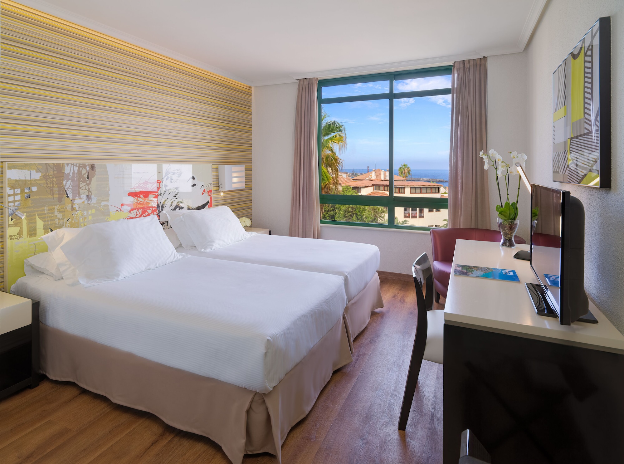 Basic, Single, Single Bed, No Balcony