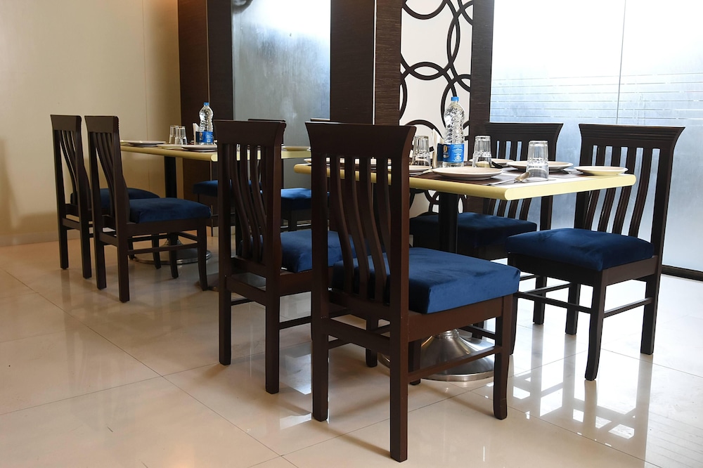 Kyriad Hotel Pimpri (ex Hotel Kundan Palace) 24/28