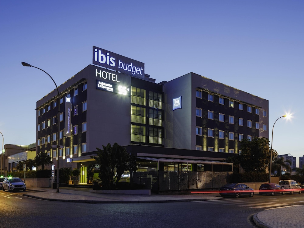 ibis budget Malaga Aeropuerto Avenida Velazquez酒店(ibis budget Malaga Aeropuerto Avenida Velazquez) 图片1