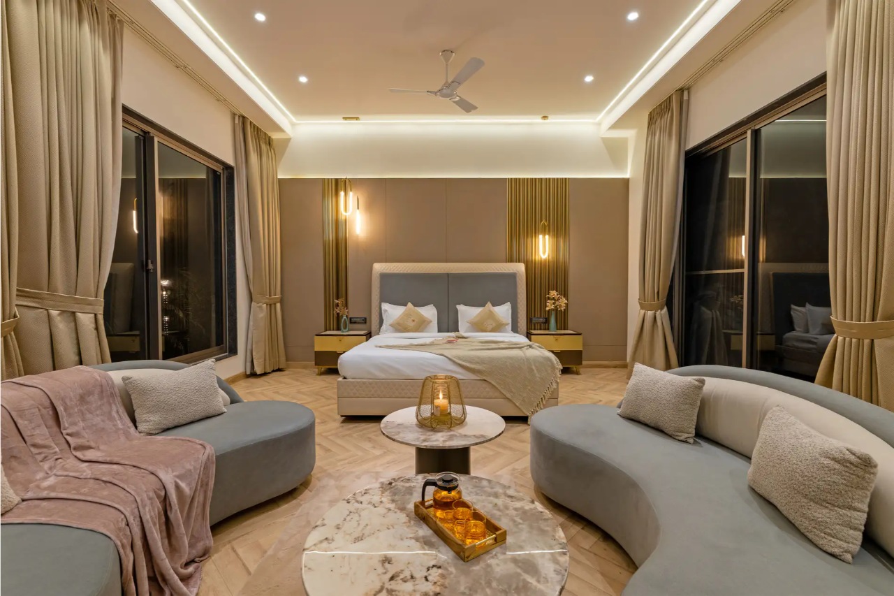 ELIVAAS Levante Farms 5 BHK Villa With Private Pool, Bar, Garden and Gazebo 6/21