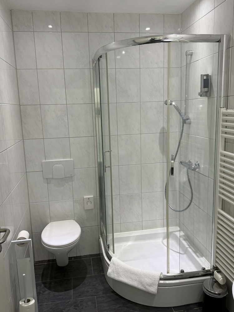 Hotel Ruhen 52/56