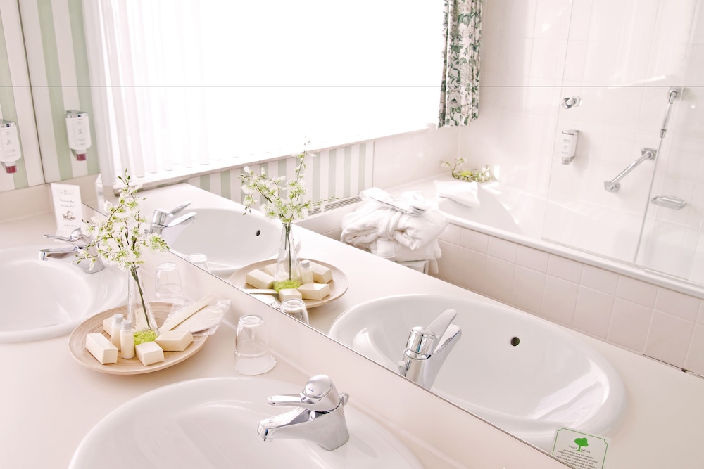 ATLANTIC Hotel Landgut Horn 24/63