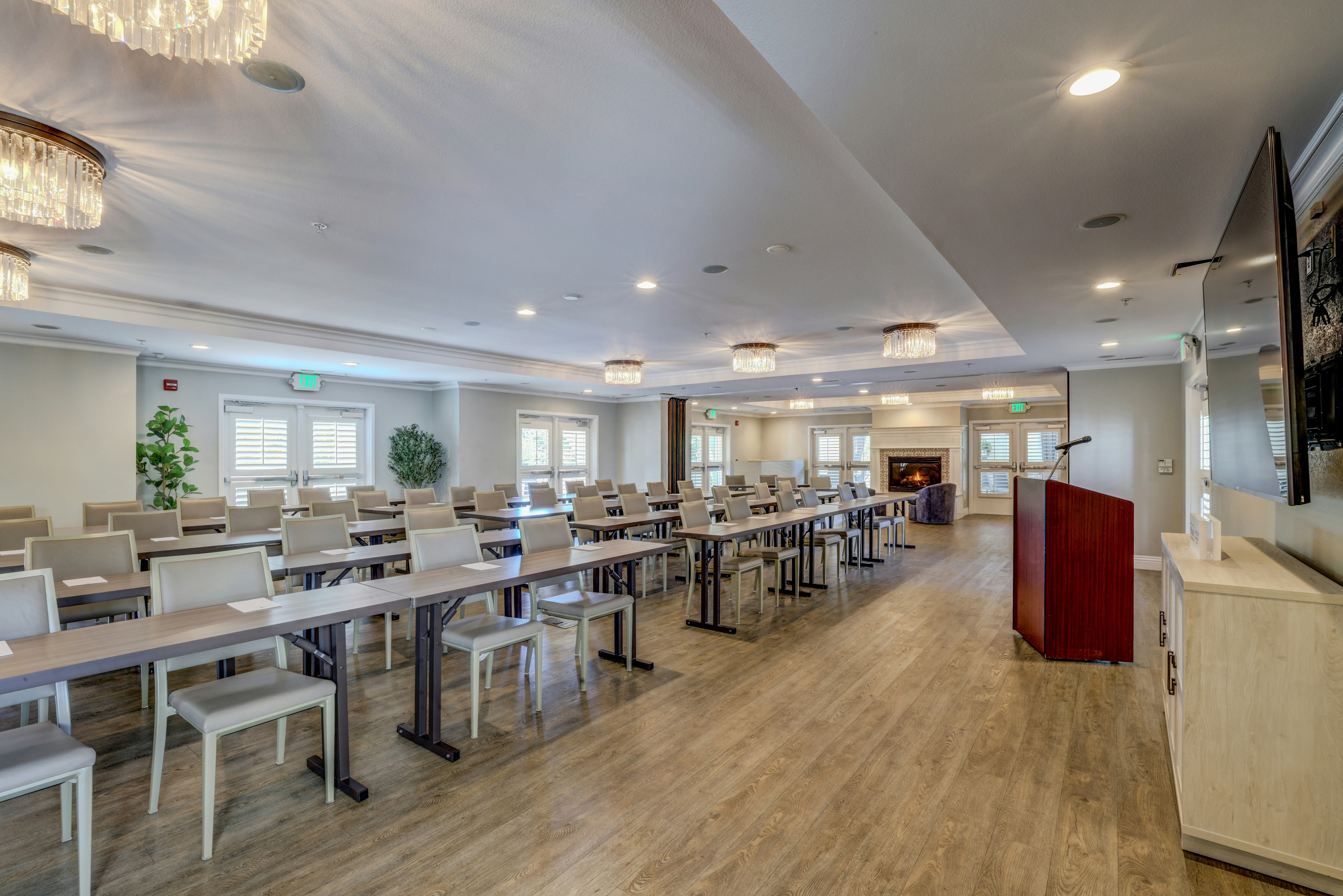 The Lodge at Healdsburg, tapestry Collection by Hilton 29/39