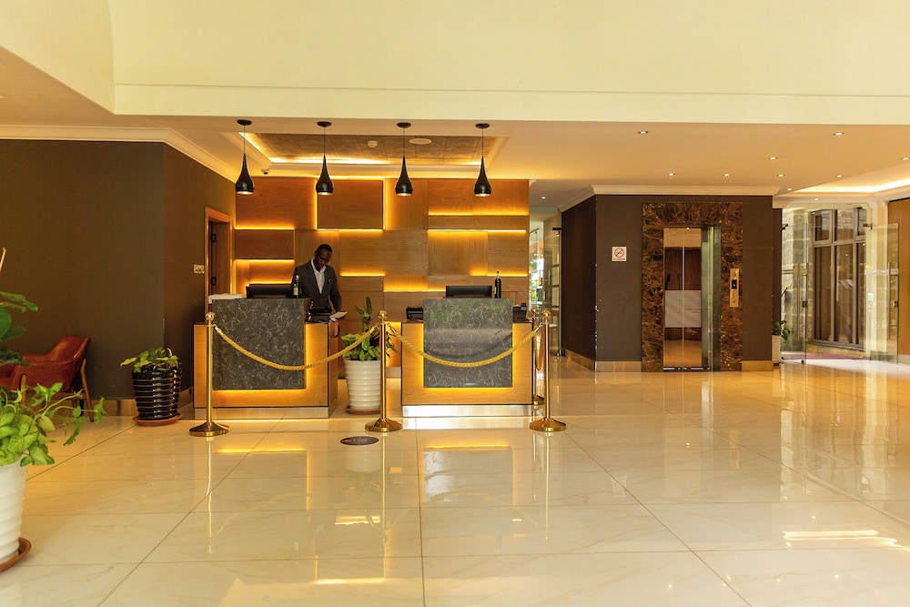 Alba Hotel Meru 8/50