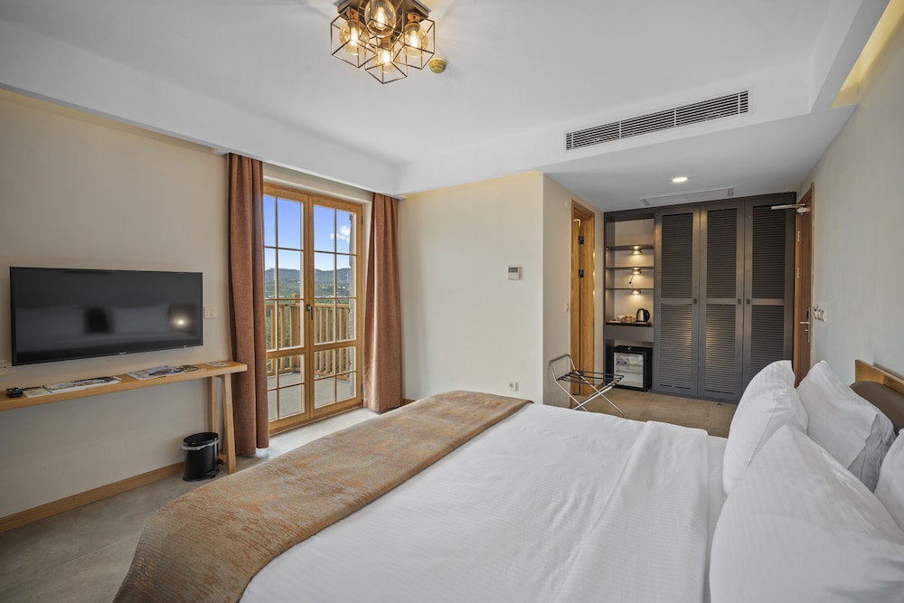 Zeyt Inn Hotel 6/32