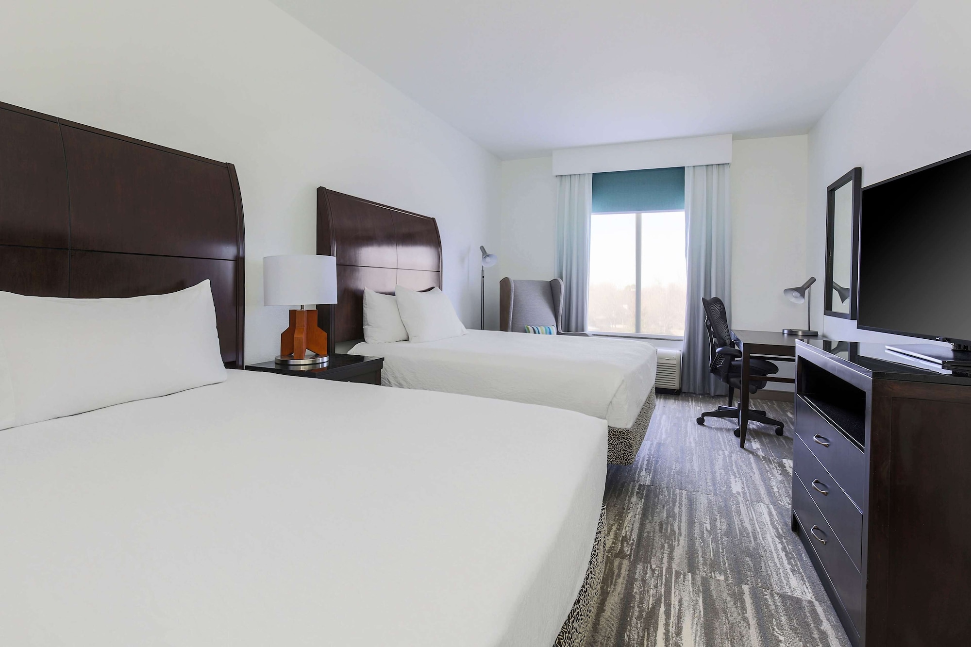 Evolution, 2 Queen Beds
