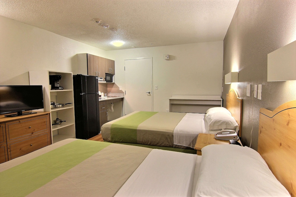 Studio 6 Extended Stay - Austin, TX - Midtown 24/59