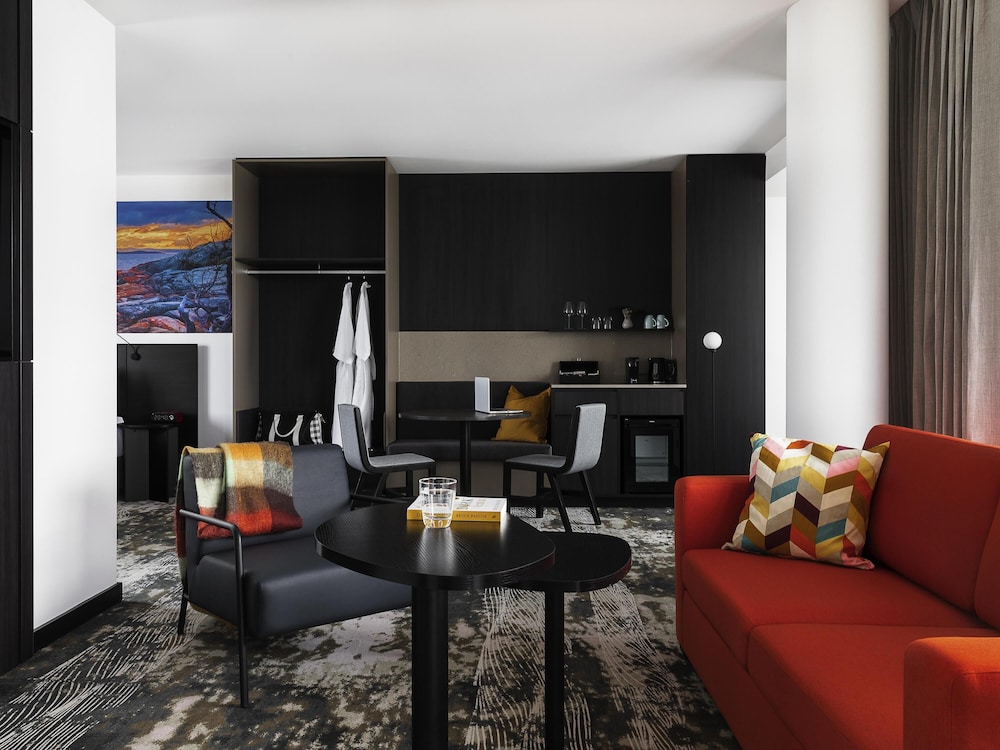 Novotel Devonport 27/50