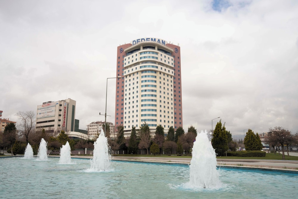 Dedeman Konya Hotel & Convention Center 70/72