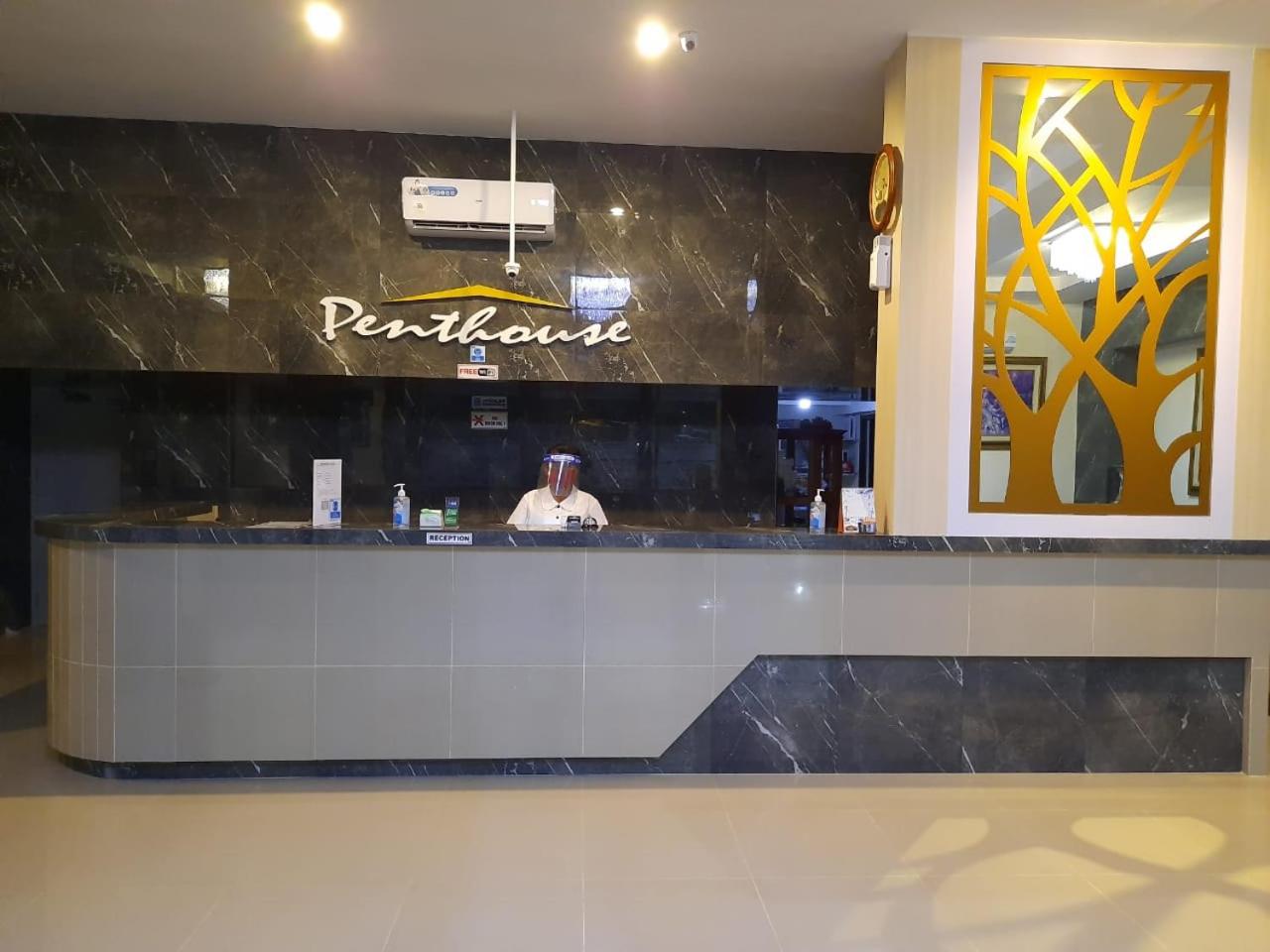 Penthouse Hotel 3/60