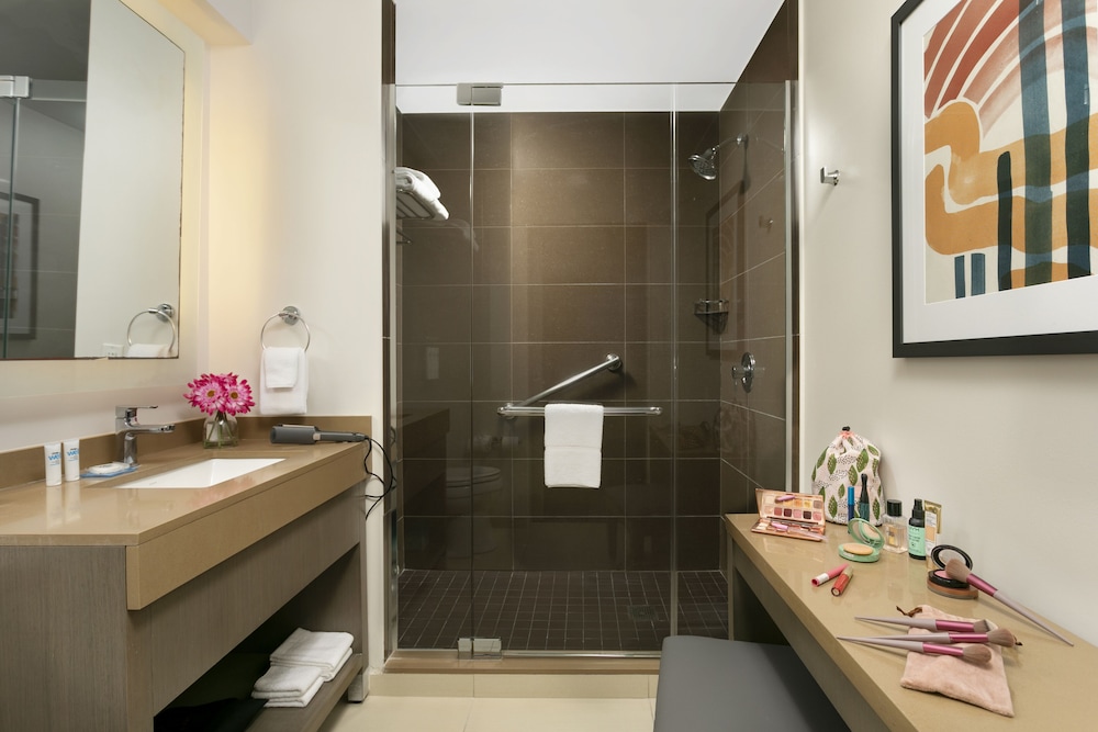 جناح بسرير كينج بإطلالة مع أريكة لذوي الإعاقة، Hyatt House San Juan 6/6
