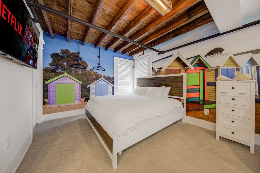 Beach, King Bed