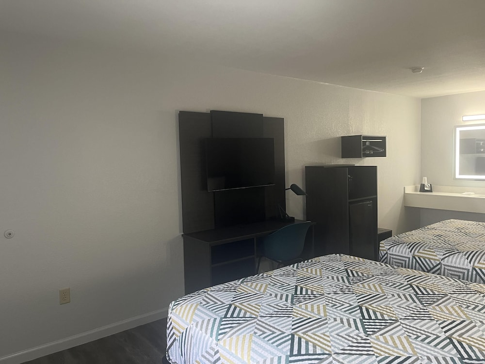 Motel6 Mccomb Ms 42/56