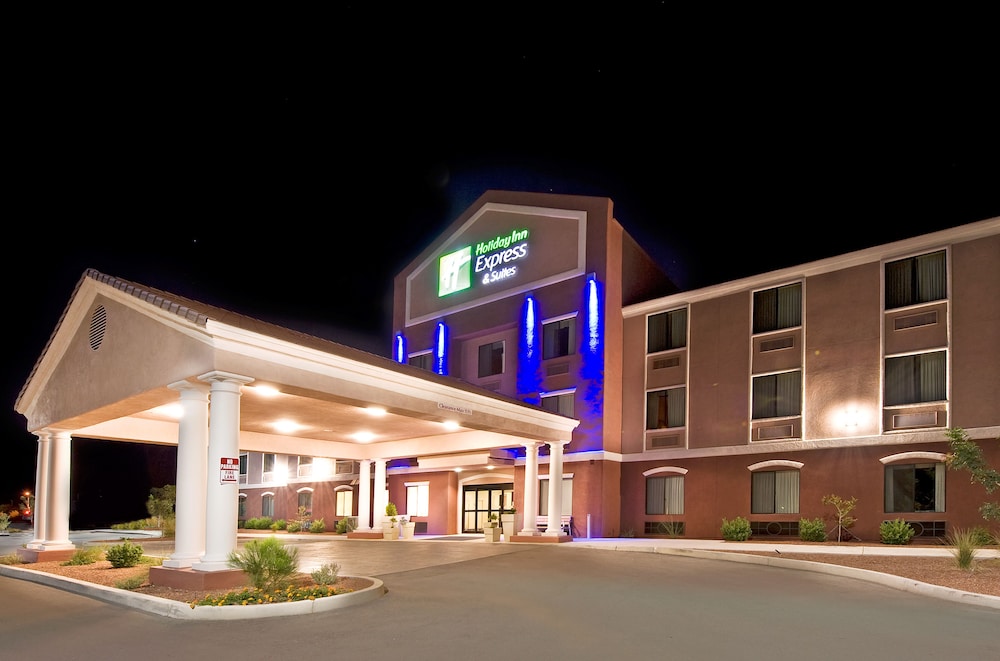 Holiday Inn Express Hotel Suites Willcox 9/53