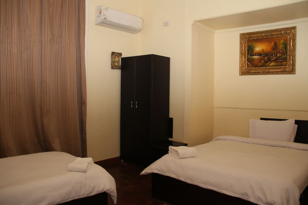 New Panorama Hotel 34/50