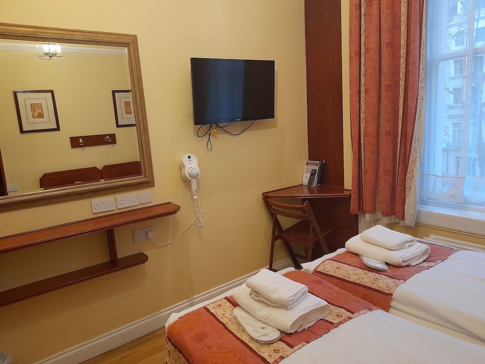 Standard, Twin Beds