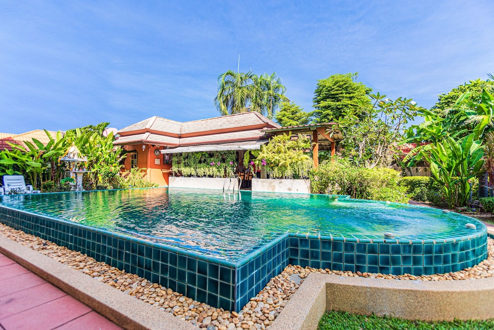 Monaburi Boutique Resort 3/49
