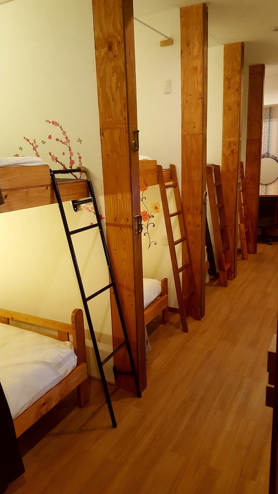 Shinjuku Sky Capsule - Hostel 42/64