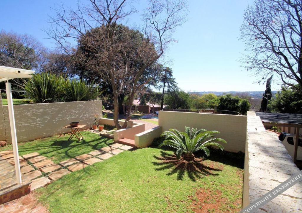Stay 2 Live Groenkloof 25/29