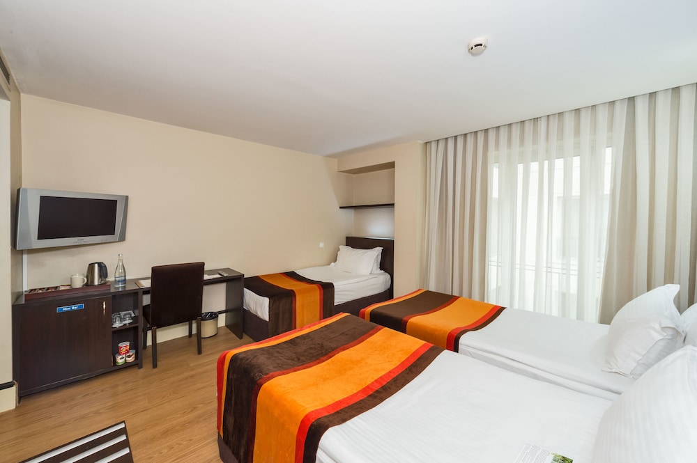 The Hotel Beyaz Saray & Spa, Istanbul 11/65