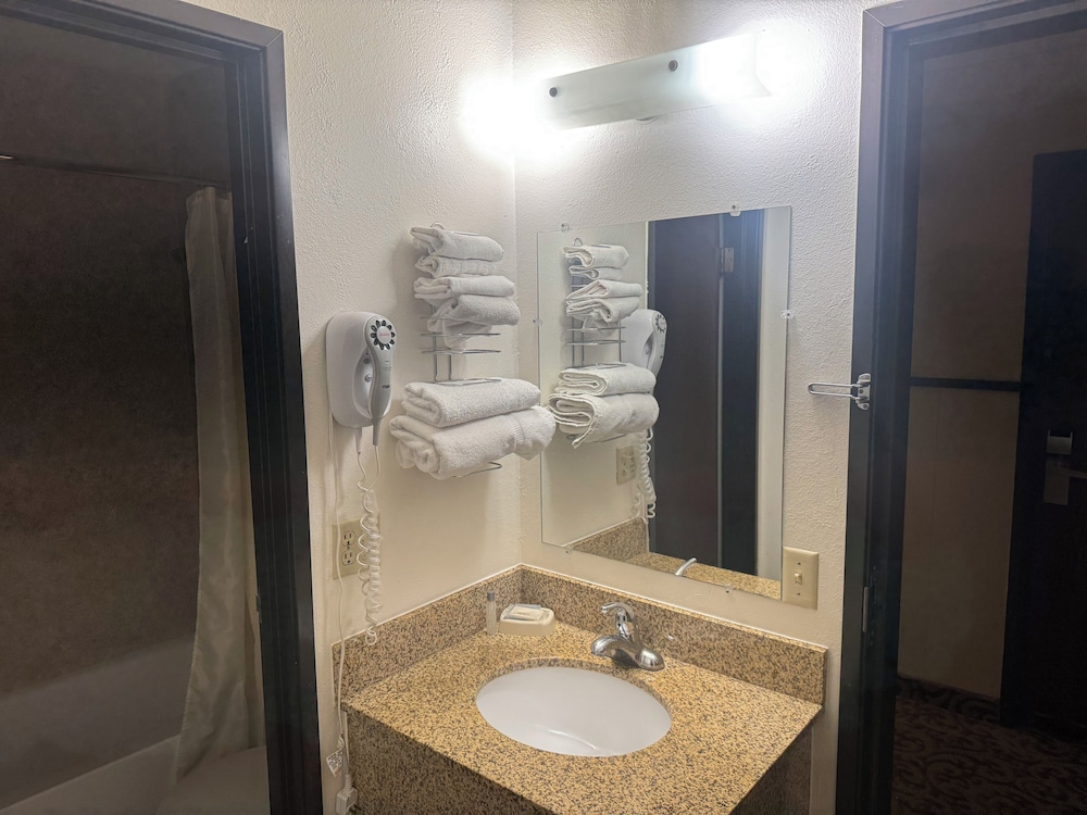 Lone Tree Inn Sidney By Hotel O 51/53
