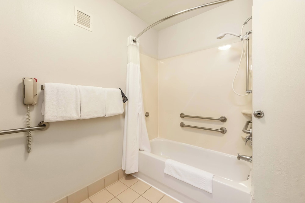 Courtyard By Marriott Dallas Dfw Airport South Irving 33/33