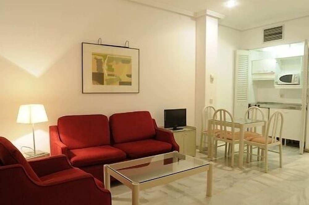 Hotel Apartamentos Simon Verde 48/70