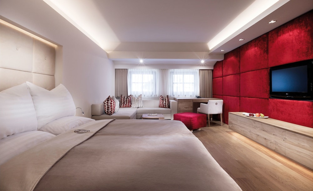 SCHWARZER ADLER WELLNESS HOTEL 10/29